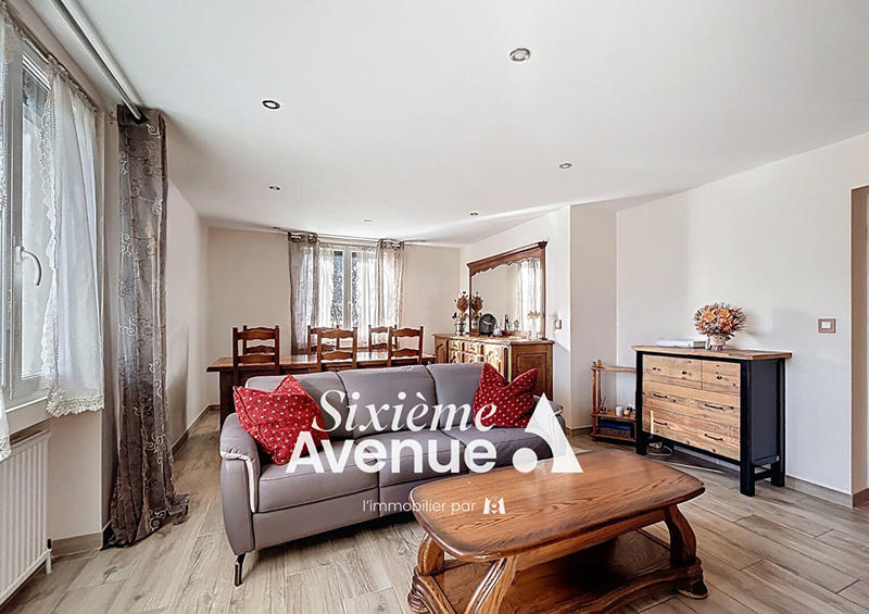 Appartement - 83 m² - 5 pièces