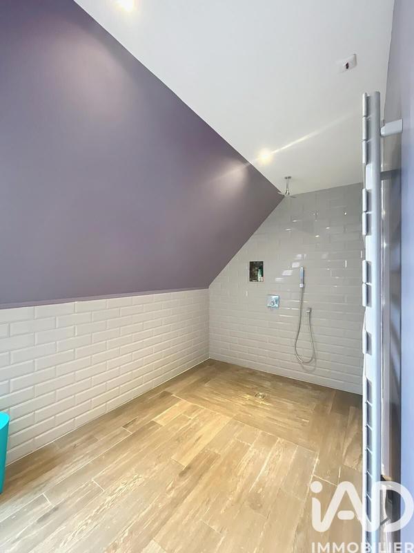 Maison - 174 m² - 7 pièces