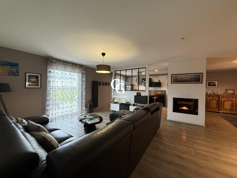 Maison - 144 m² - 5 pièces