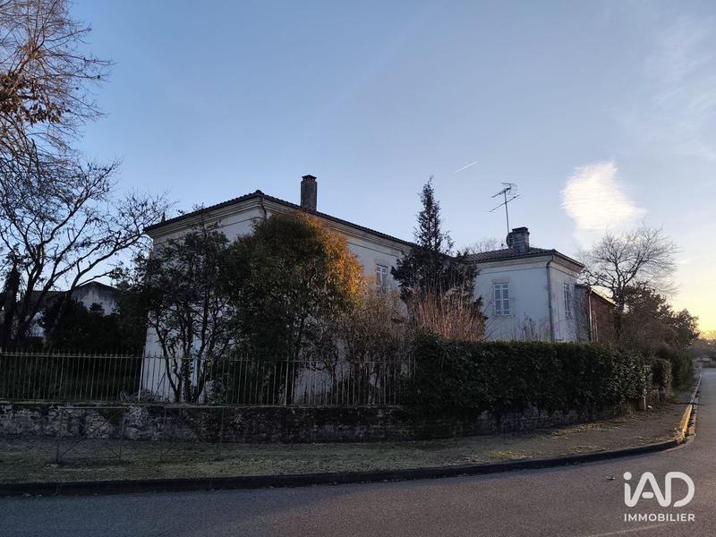 Maison - 235 m² - 5 pièces