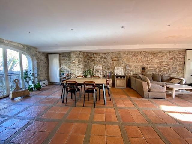 Demeure - 290 m² - 7 pièces