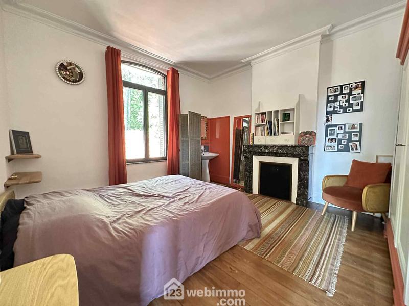 Maison - 187 m² - 8 pièces