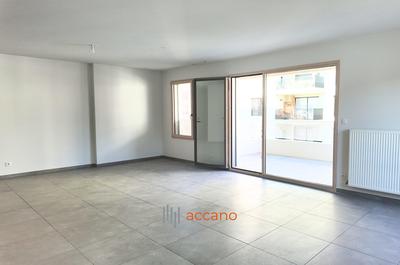 Appartement - 95 m² - 4 pièces