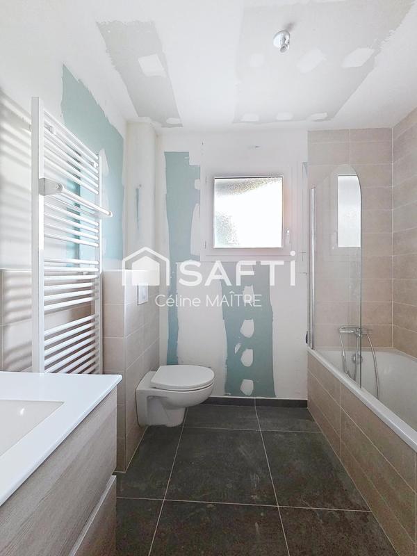 Maison - 98 m² - 5 pièces