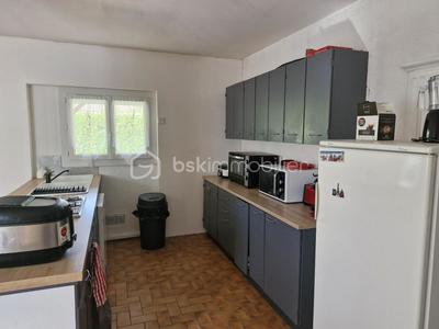 Maison traditionnelle - 95 m² - 5 pièces