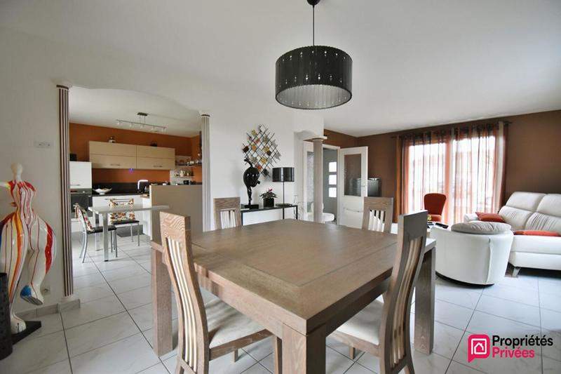 Maison - 97 m² - 5 pièces