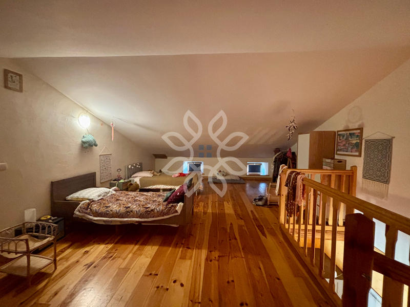 Maison - 416 m² - 19 pièces