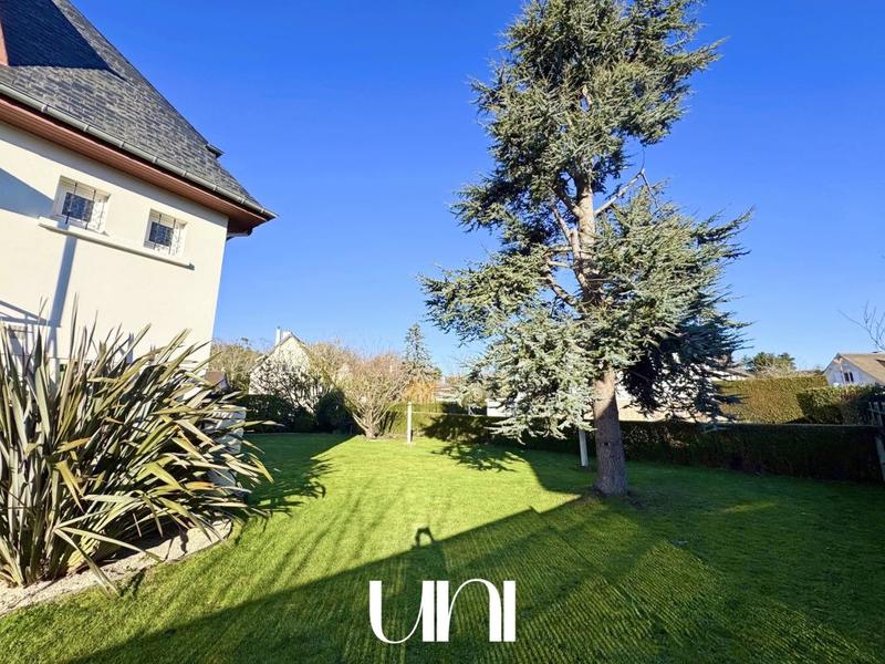 Maison - 159 m² - 6 pièces