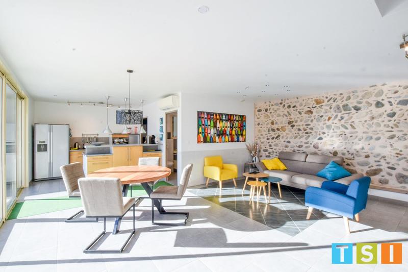 Maison - 625 m² - 12 pièces