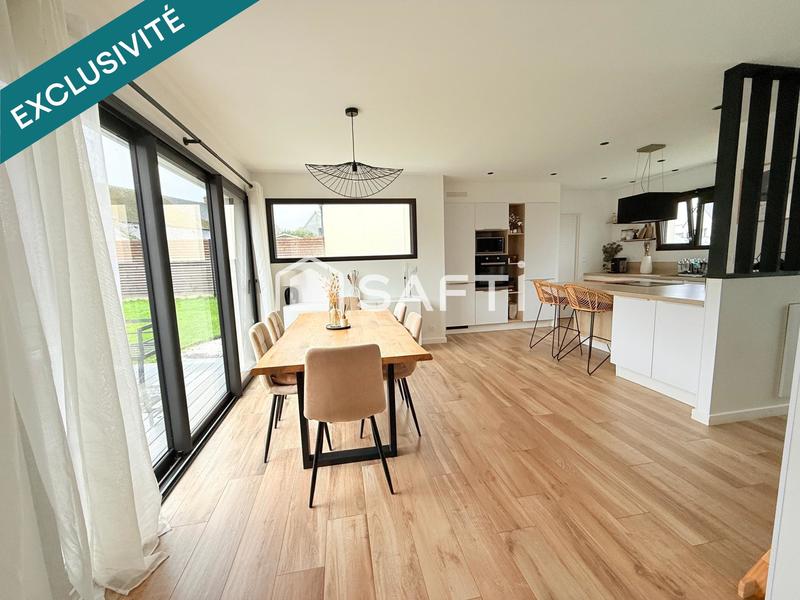 Maison - 96 m² - 5 pièces