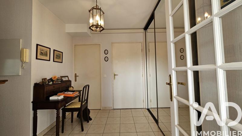 Appartement - 98 m² - 4 pièces