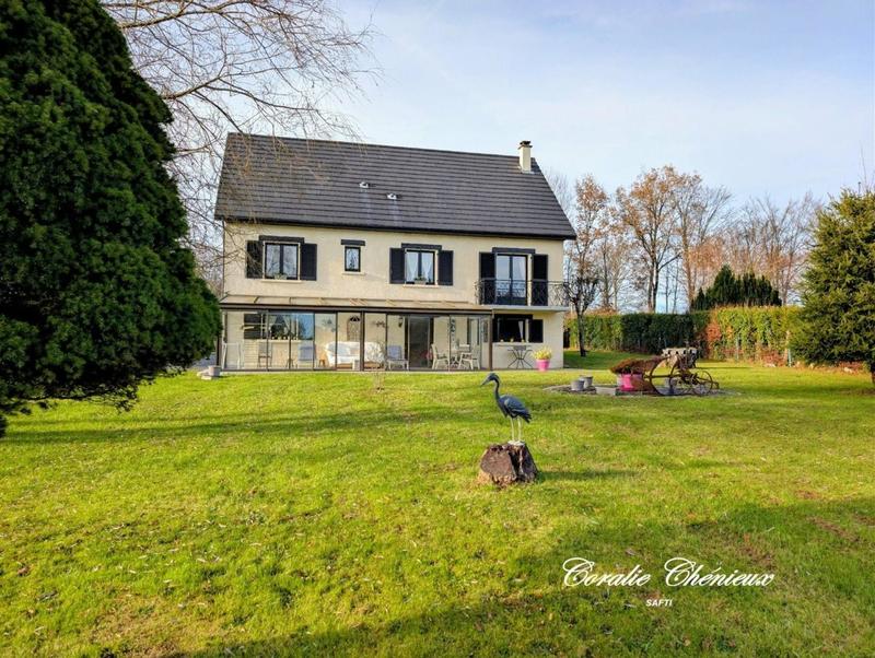 Maison - 110 m² - 5 pièces