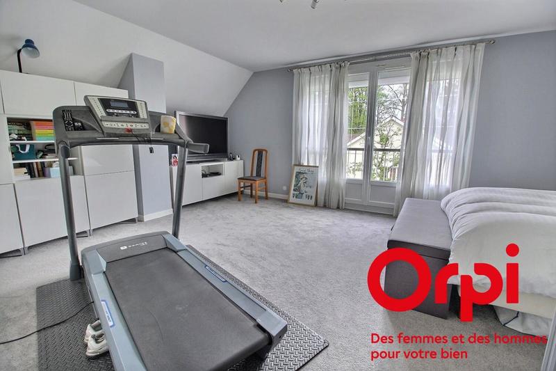 Maison - 189 m² - 6 pièces
