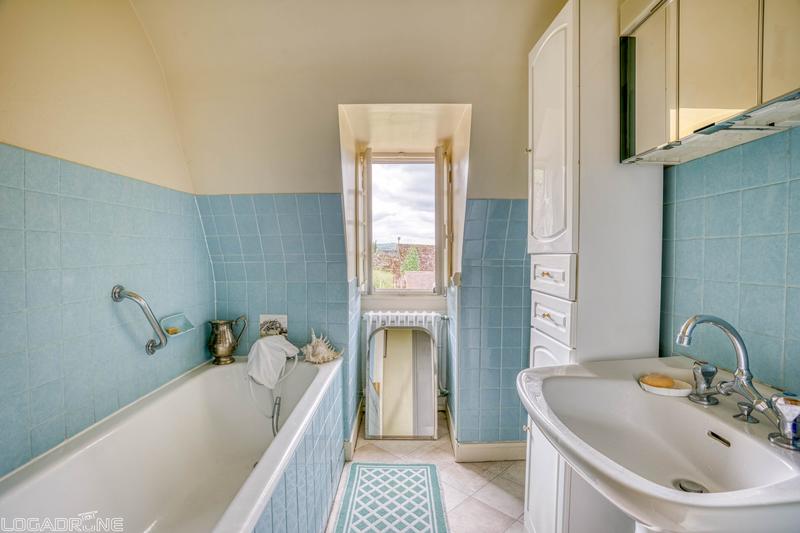 Maison traditionnelle - 152 m² - 5 pièces