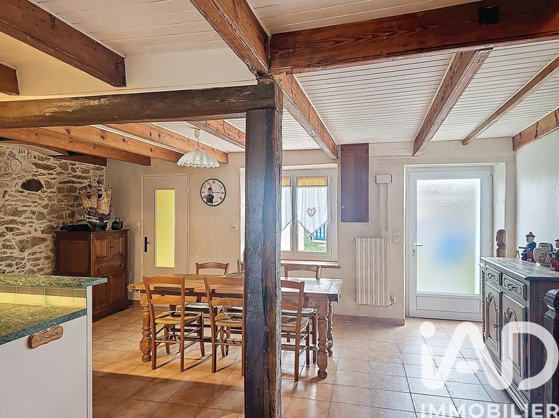 Maison - 101 m² - 5 pièces