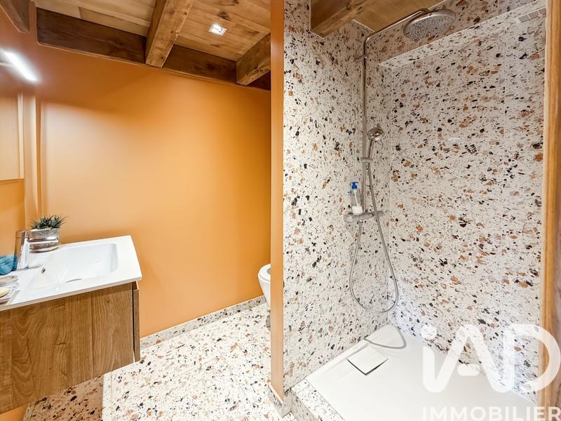 Maison - 320 m² - 12 pièces