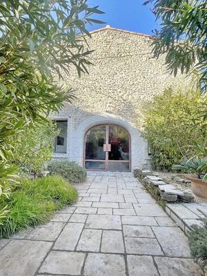 Maison - 180 m² - 6 pièces