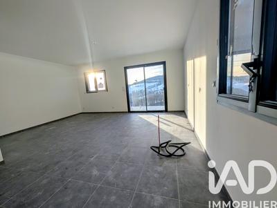 Appartement - 77 m² - 4 pièces