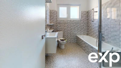 Maison - 207 m² - 7 pièces