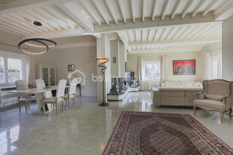 Villa - 280 m² - 10 pièces