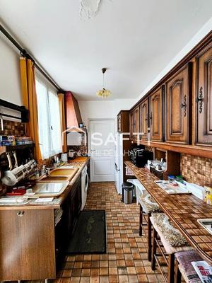 Maison - 198 m² - 6 pièces