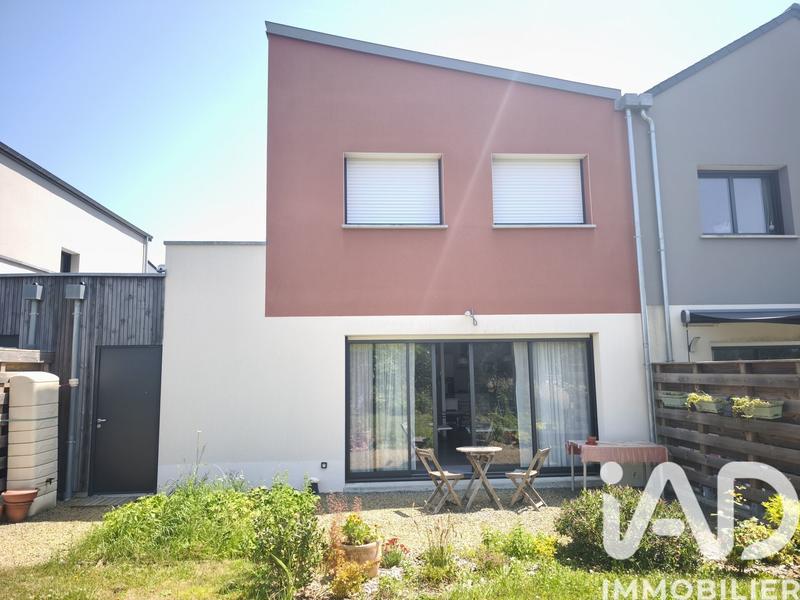 Maison - 104 m² - 5 pièces
