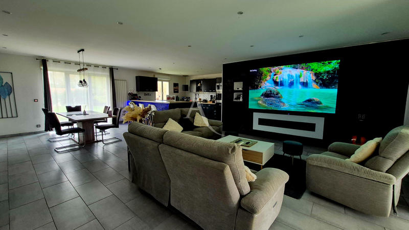 Maison - 173 m² - 6 pièces