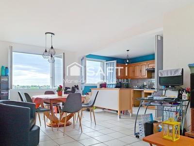 Maison - 94 m² - 4 pièces