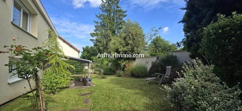 Maison - 200 m² - 6 pièces