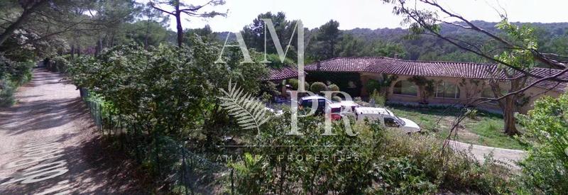 Villa - 540 m² - 13 pièces