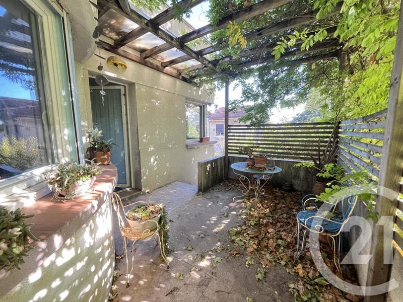 Maison - 186 m² - 7 pièces