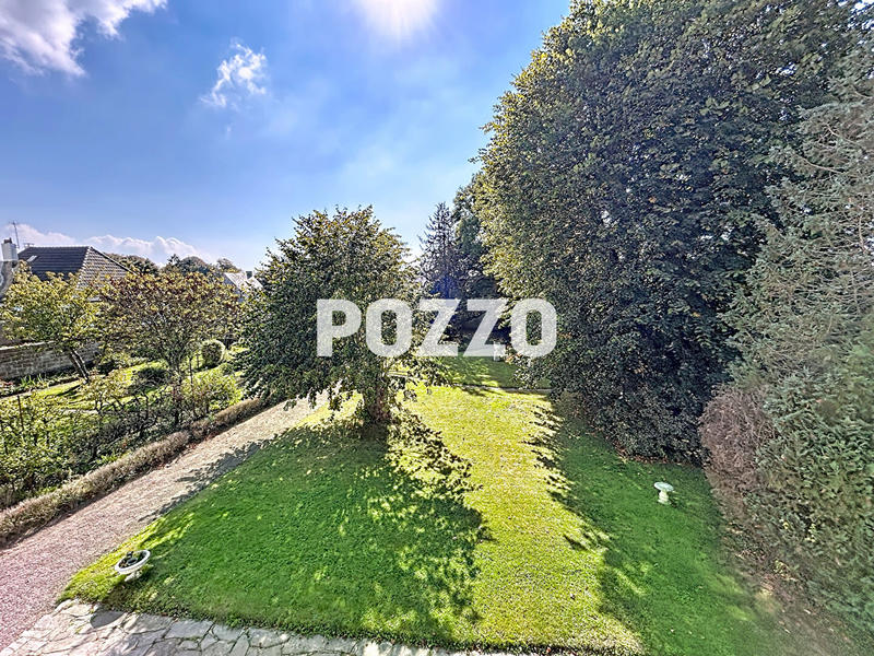 Maison - 177 m² - 8 pièces