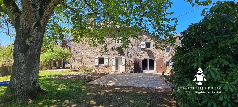 Maison en pierre - 170 m² - 6 pièces