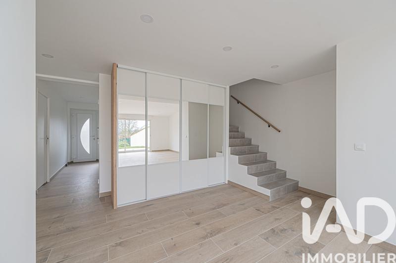 Maison - 184 m² - 7 pièces