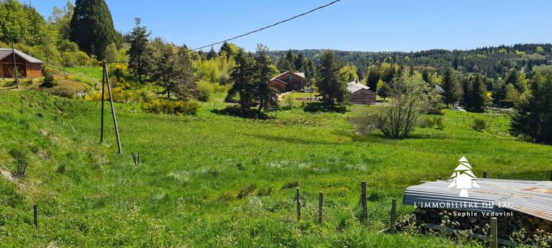 Terrain constructible - 1 950 m²