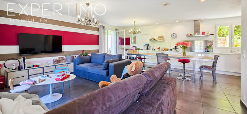 Maison - 100 m² - 6 pièces