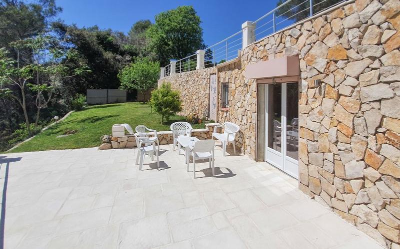 Villa - 325 m² - 5 pièces