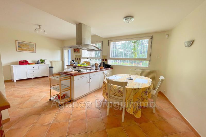 Maison - 380 m² - 10 pièces