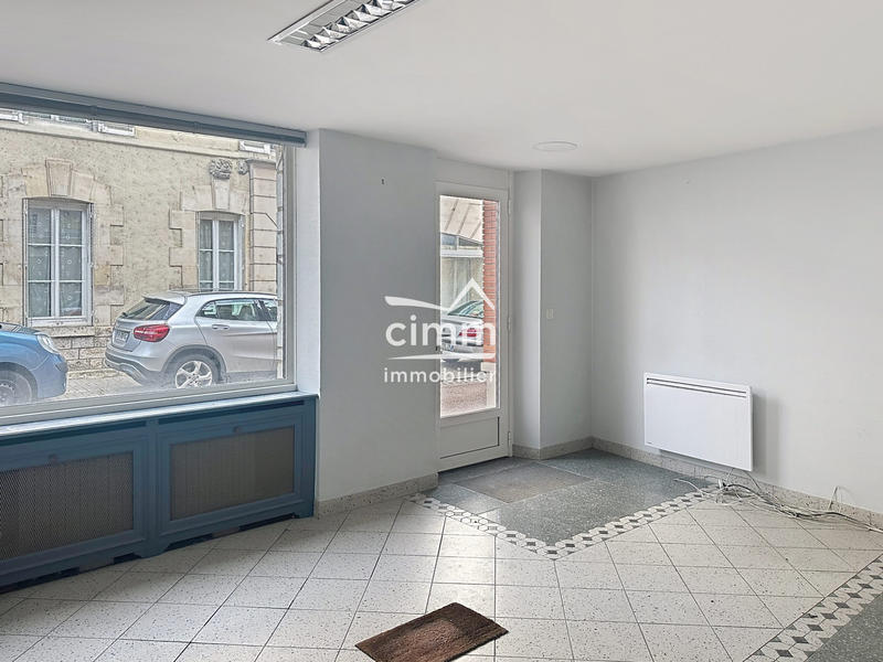 Bureau - 125 m² - 6 pièces