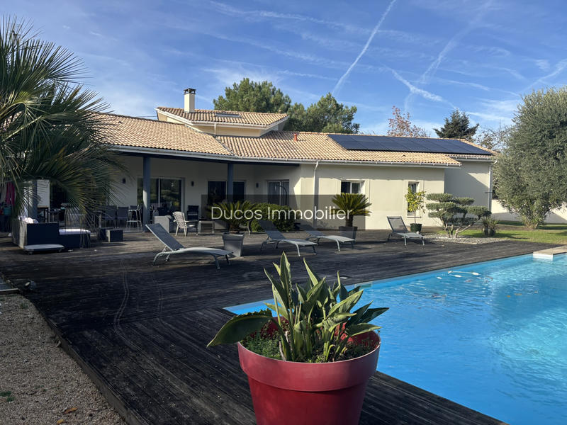 Maison - 166 m² - 5 pièces