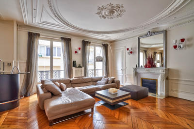 Appartement - 226 m² - 8 pièces