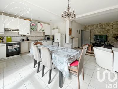 Maison - 107 m² - 5 pièces