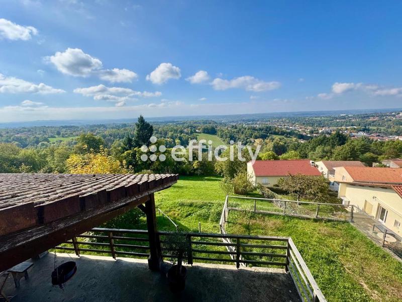 Maison - 176 m² - 7 pièces