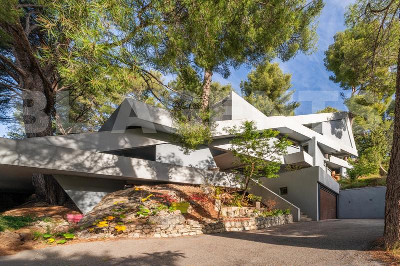 Maison d'architecte - 156 m² - 6 pièces