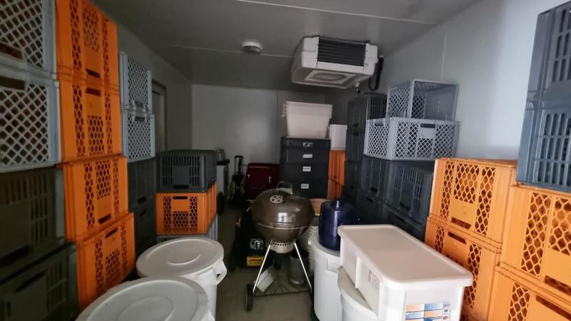 Maison - 200 m² - 2 pièces