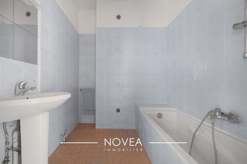 Appartement - 135 m² - 6 pièces