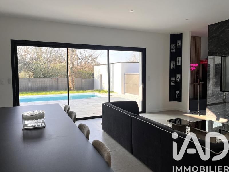 Maison - 170 m² - 7 pièces