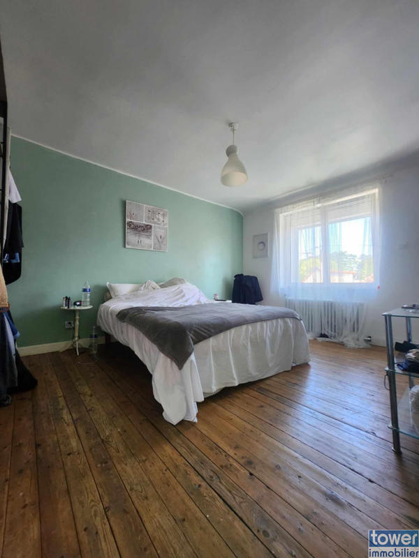 Maison - 185 m² - 7 pièces