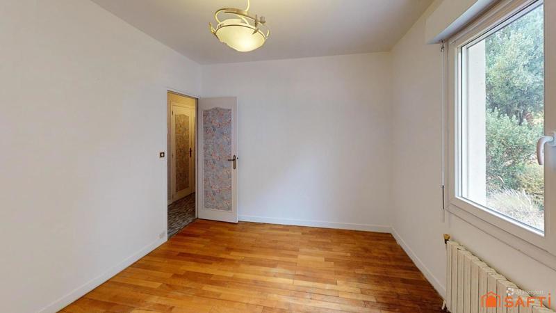 Maison - 96 m² - 5 pièces