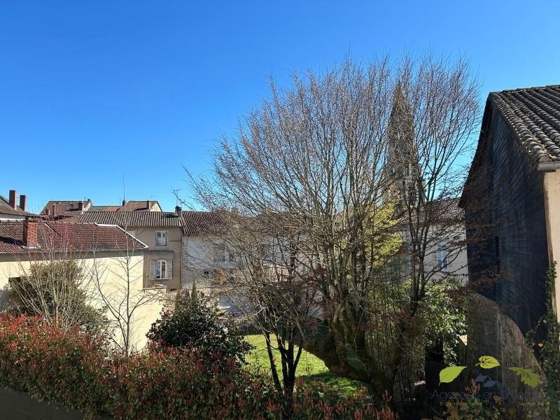 Appartement - 82 m² - 3 pièces